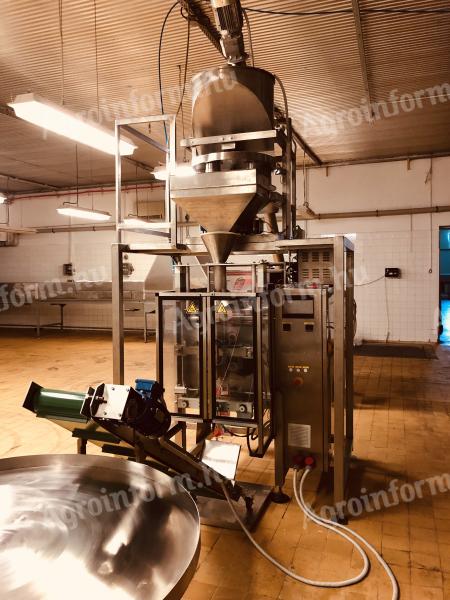 Rizs,  cukor vertikális térfogat adagolós csomagoló gép élelmiszeripar 1.600 kg/óra kapacitá