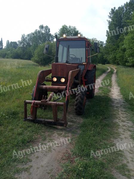 MTZ-82 homlokrakodóval eladó