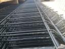 Betonoszlop paneles kerítés vadháló fém oszlop drótkerítés szögesdrót drótfonat