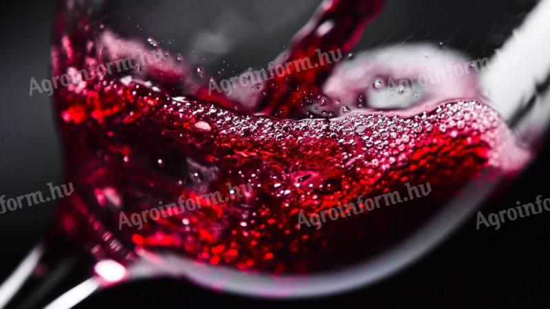 Eladó szekszárdi syrah (shiraz) vörösbor