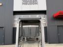 Wacker Neuson márkájú minikotrógép kezelőfülke