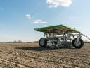 FarmDroid Magyarországon! Vető-,  tő- és sorközművelő autonóm robot,  napelemmel