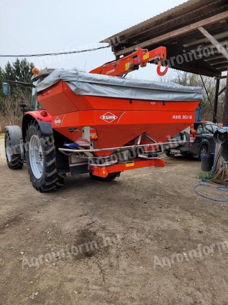 KUHN AXIS 30.1W műtrágyaszóró