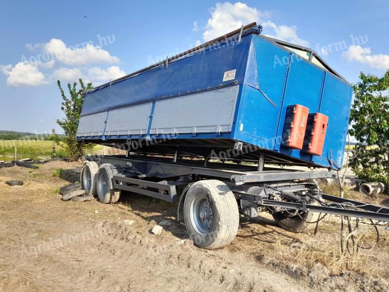 Krone 24 tonnás,  bogis pótkocsi lassú járműre vizsgáztatva jó állapotban eladó