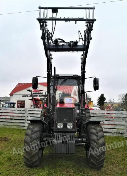 MTZ 820.4 homlokrakodóval