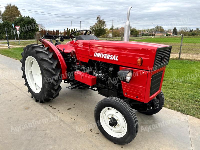 Újszerű Universal UTB 445 V kertészeti traktor