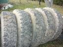 MICHELIN GYÁRTMÁNYÚ XHZ NAGY TEHERBÍRÁSÚ BÁNYAGUMIK FELNIKKEL EGYÜTT ÖSSZESZERELVE