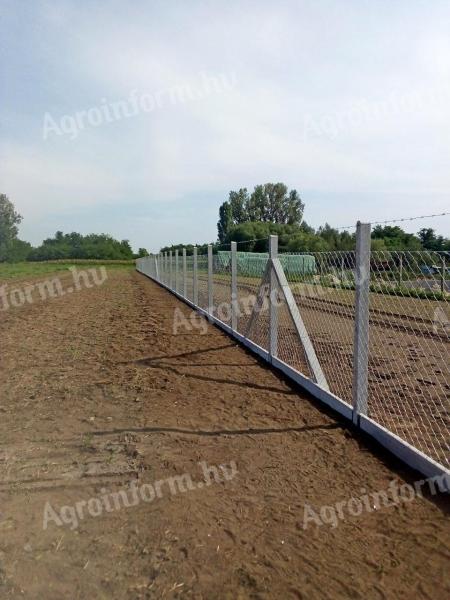 Kerítés építés Szeged! Cső oszlop,  kapu,  drótfonat,  vadháló,  kerítésépítés