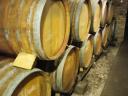 Szép állapotú 225l-es vörös boros hordók eladók Egerben