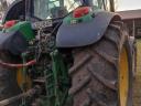 John Deere 6830 traktor