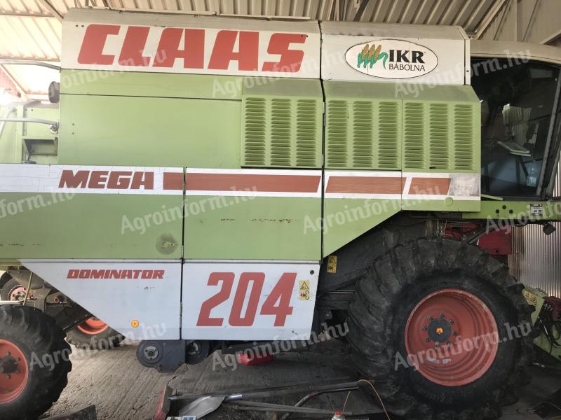 Claas Mega 204