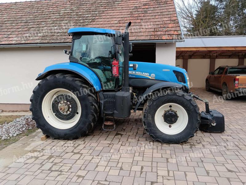 New Holland T7. 270