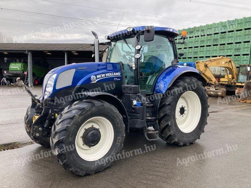 New Holland T 7.200 AUTO COMMAND traktor