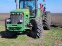 Eladó John Deere 8100 traktor