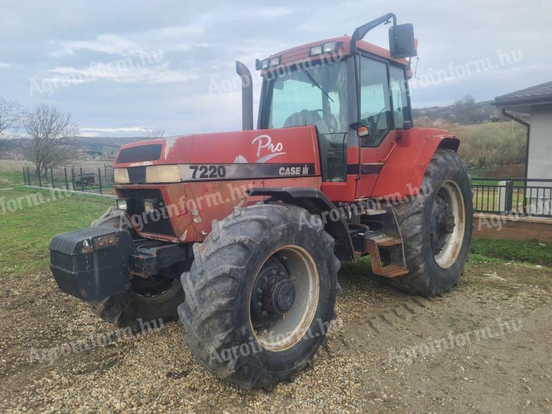 Case 7220 PRO traktor