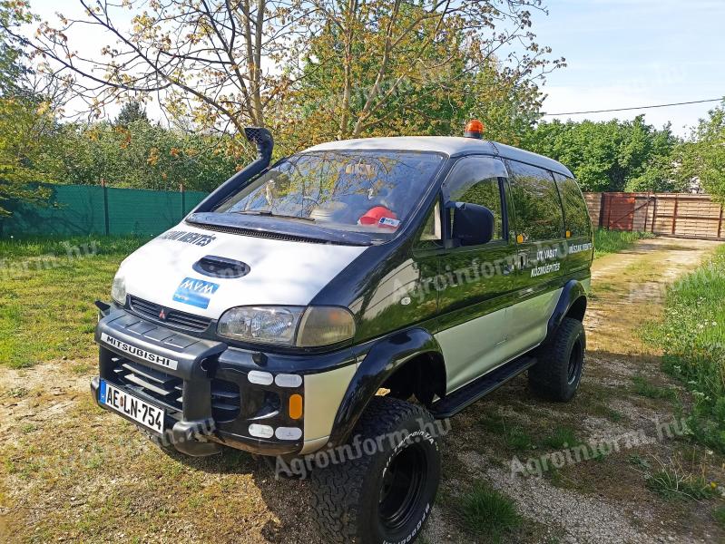 MITSUBISHI L400 DELICA 2.8TD 7 SZEM VONÓHOROG DUPLA AC FRISS VIZSGA Csere kis tgk-ra