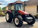 New Holland L85 traktor
