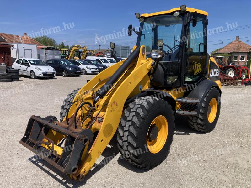 JCB 409B 6.6 tonnás homlokrakodó eladó