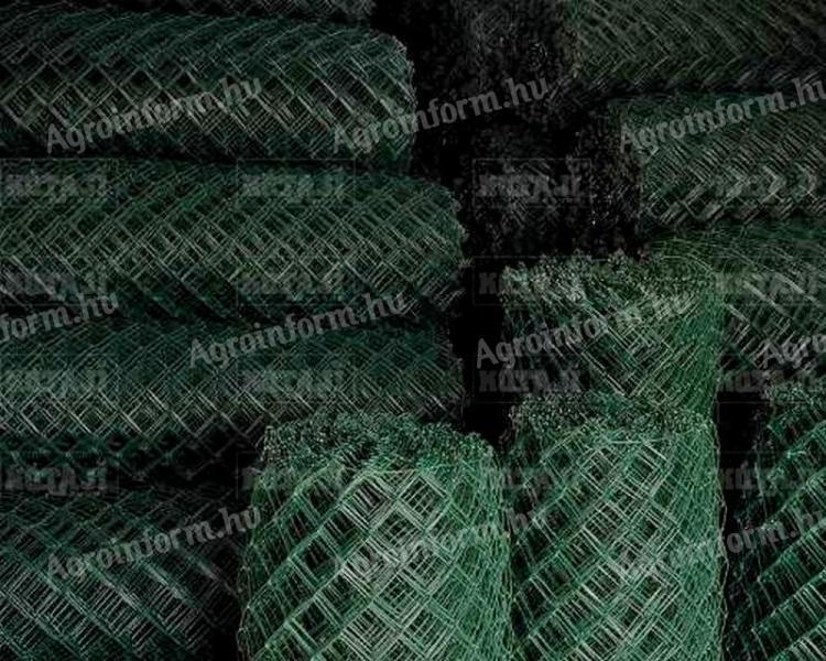PVC-s zöld drótfonat,  drótháló,  vadháló,  drótkerítés,  vadkerítés,  kerítés oszlop,  huzal