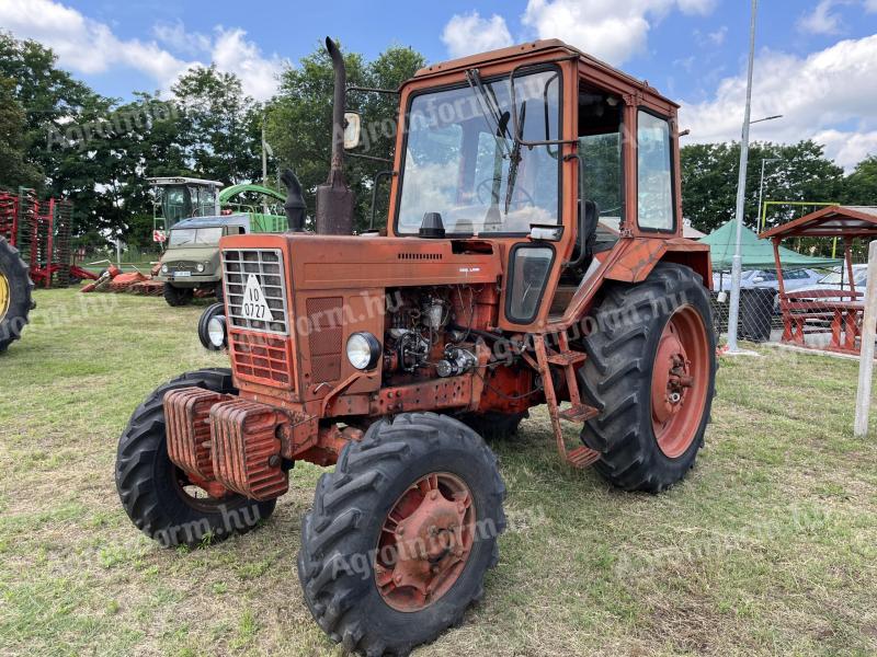 MTZ-552 traktor