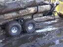 1,5 tonnás erdészeti kiközelítő csörlővel és daruval