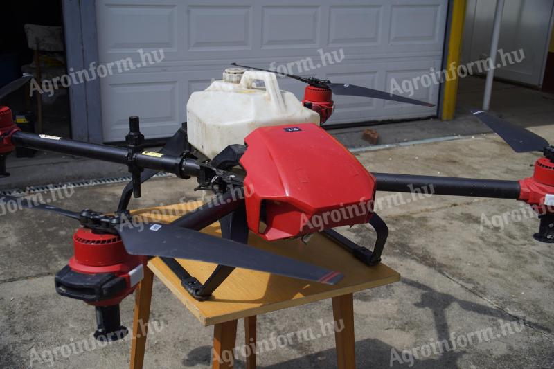 XAG P30 RTK Permeteződ drón CDA szórófejjel 6 akkumulátorral