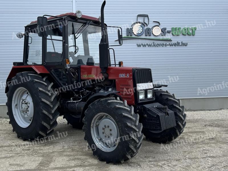 MTZ 892.2 traktor