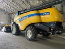 New Holland CX 8.80 kombájn gabonaasztallal,  kukorica adapterrel