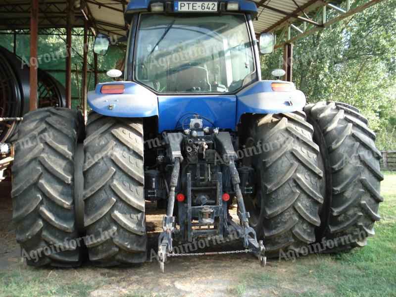 Eladó New Holland TG 285 ikerkerékkel