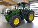 John Deere 6130 R traktor