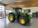John Deere 6130 R traktor
