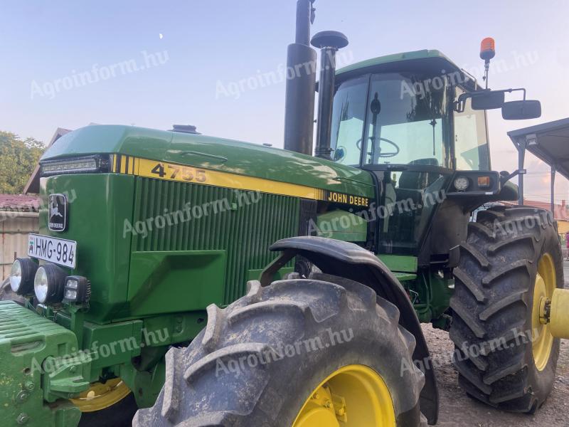 John Deere 4755