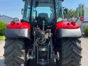 Traktor Massey Ferguson 5713SL-homlokrakóval