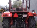 Kubota MU 4501 4x4 traktor homlokrakodóval,  illetve bála tüskével,  fűthető fülkével