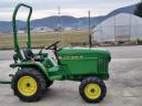 Traktor John Deere 670