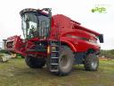 Case IH Axial Flow 7240 gabonakombájn gabonaadapterrel