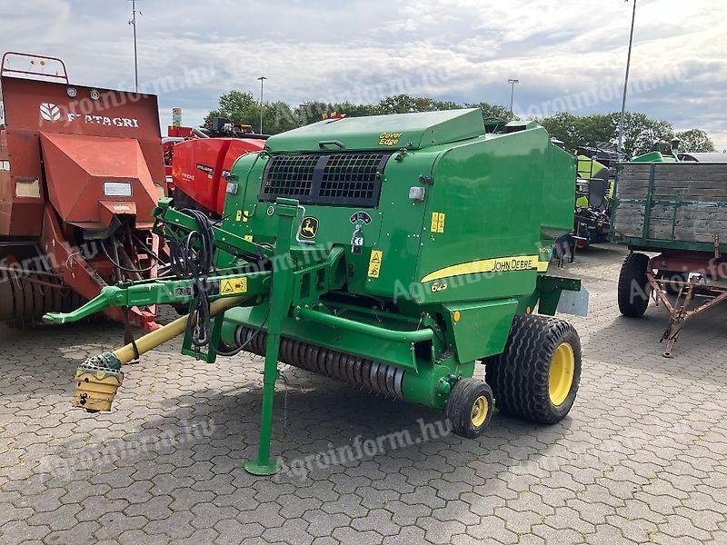 John Deere 623 Multi Crop bálázó