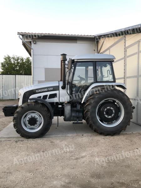 Eladó Foton Europard 1254 traktor felújítva,  új gumikkal,  125 LE