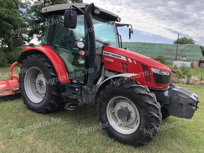 Massey Ferguson 5609 traktor