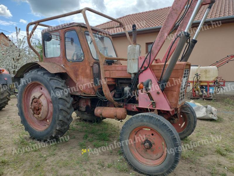 MTZ 50 homlokrakodóval