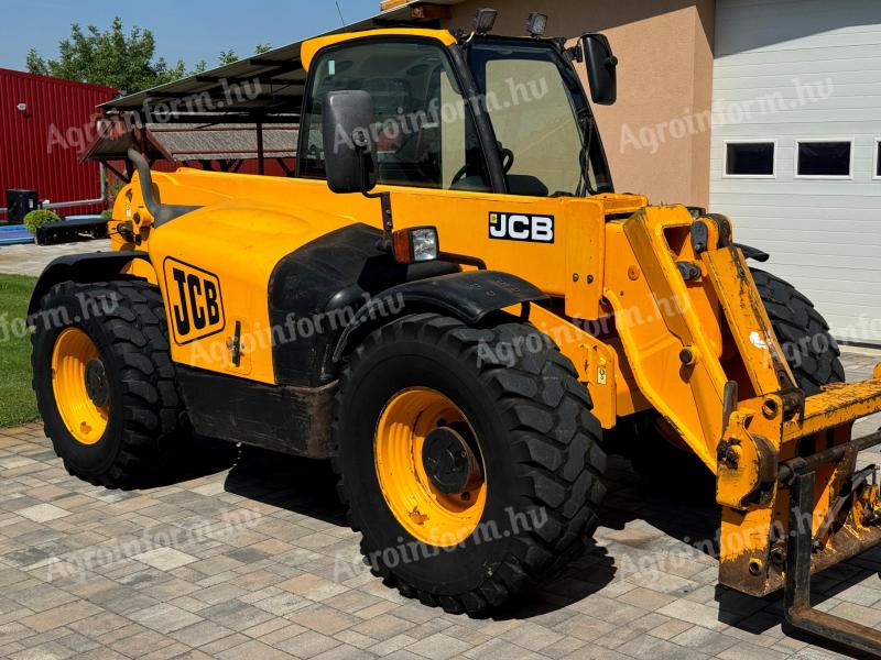 JCB Loadall 541-70 teleszkópos rakodógép