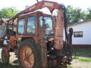 MTZ-80 KCR 4010-es rakodóval