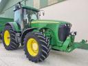 John Deere 8120