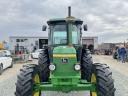 John Deere 2140