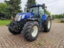 New Holland T 7.270 AUTO COMMAND traktor