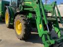 John Deere 5100M traktor gyári homlokrakodóval