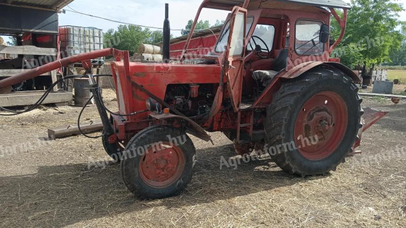 MTZ 50 traktor rakodóval eladó