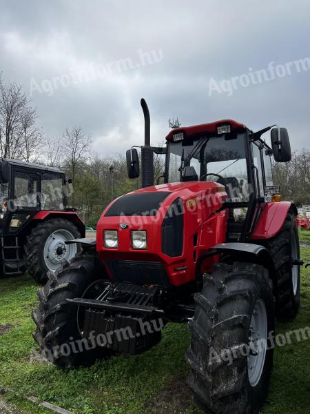 MTZ 1221.3 traktor