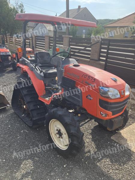 Kubota KB225 japán kistraktor