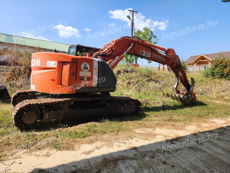 HITACHI ZAXIS lánctalpas forgókotrógép